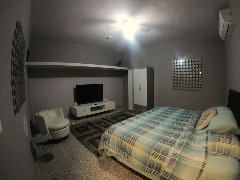 Hostal Royal Honey Hostel