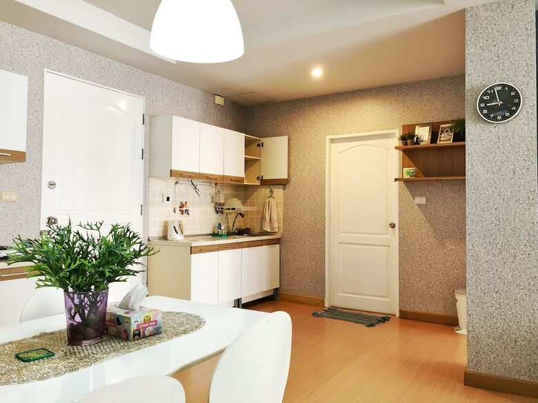 Apartamentos 2br At Patong Loft Wifi Pool