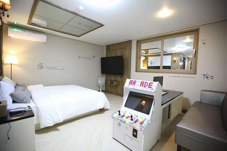 Cheonan Time Hotel