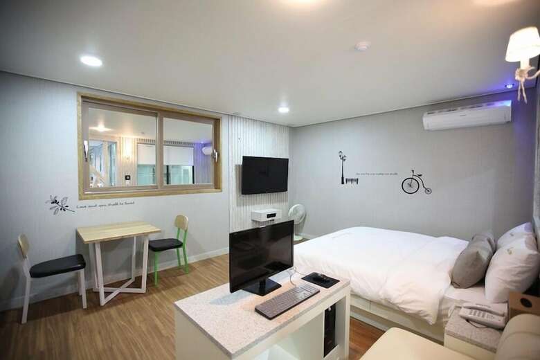 Cheonan Time Hotel