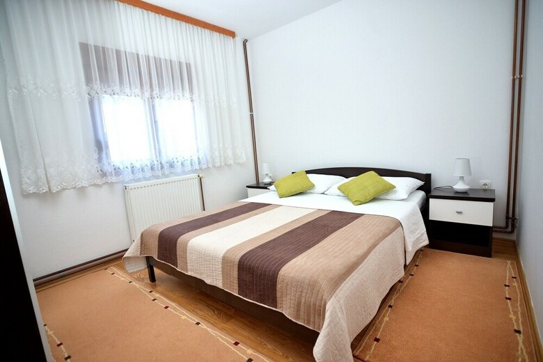 Apartment Isic