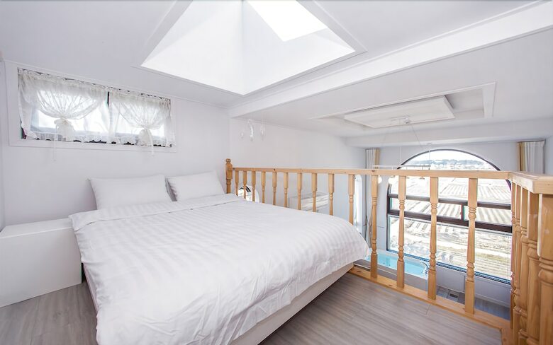 Attirance Pool Villa Pension