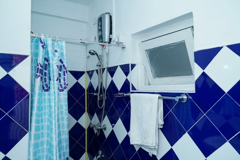 Hotel Oyo 452 Gem In Blue