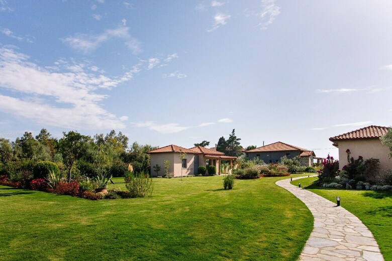 Elite Cottages - Adults Only