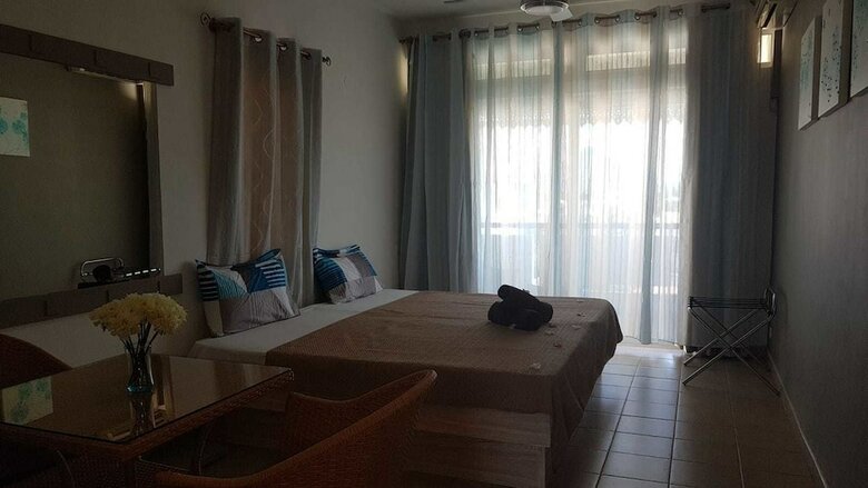 Aparthotel West Coast View