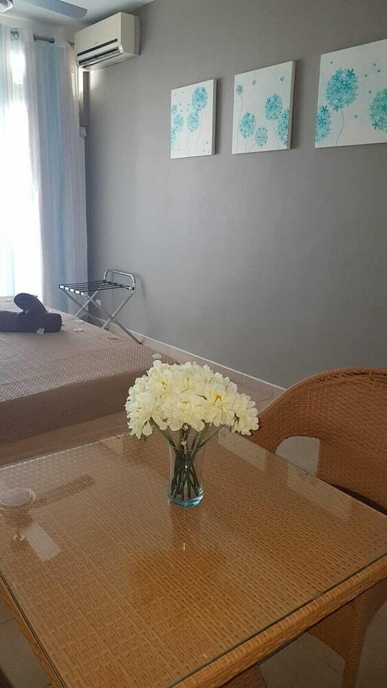 Aparthotel West Coast View
