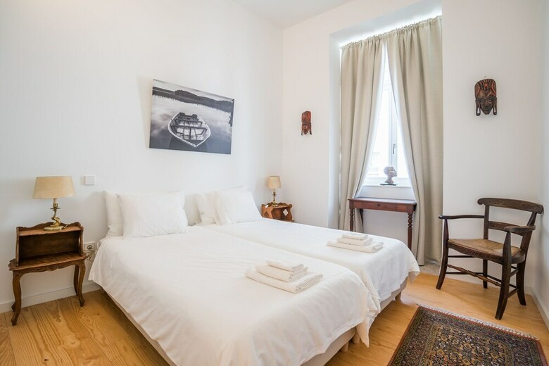 Spacious And Bright Apartment In Cais Sodre