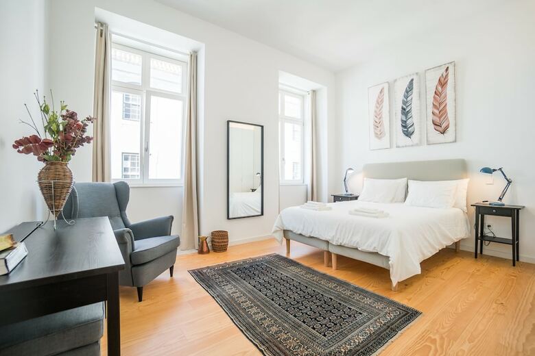 Spacious And Bright Apartment In Cais Sodre