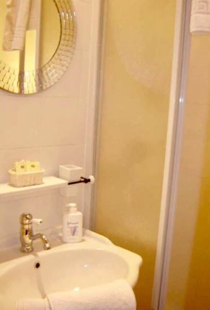 Hotel Ck Rooms