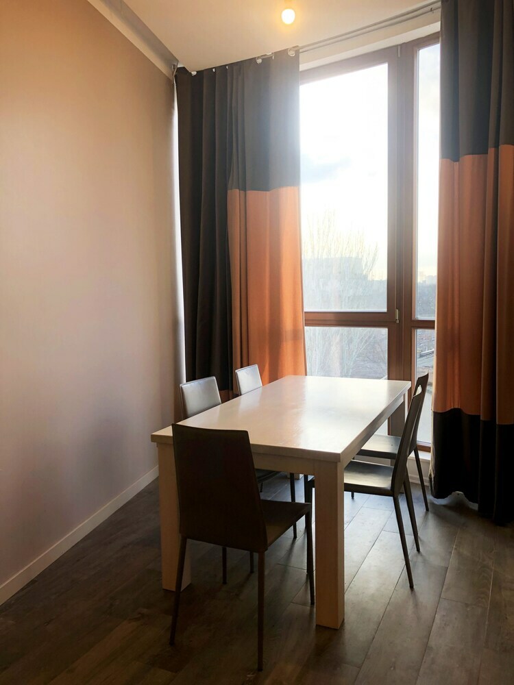 3 Bedroom Apartment Leon Muk4b