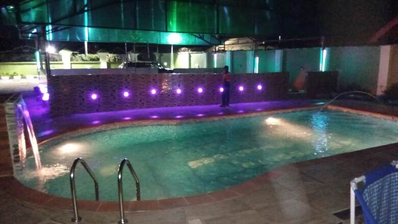 De'bliss Gold Hotel & Suite