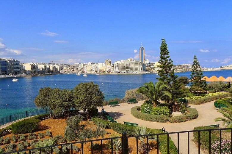 Gorgeous Apartment With Terrace In Fort Cambridge, Pool