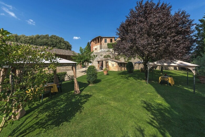 Agroturismo Villa E Fattoria Di Radi
