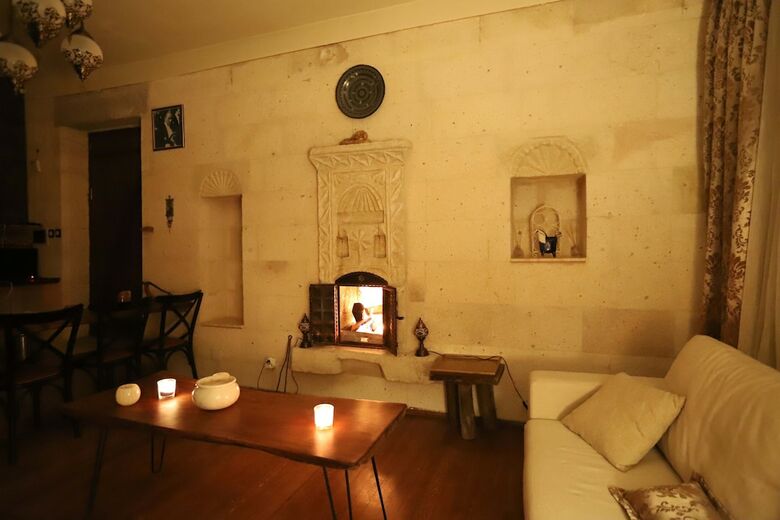 Tabal Cave Hotel