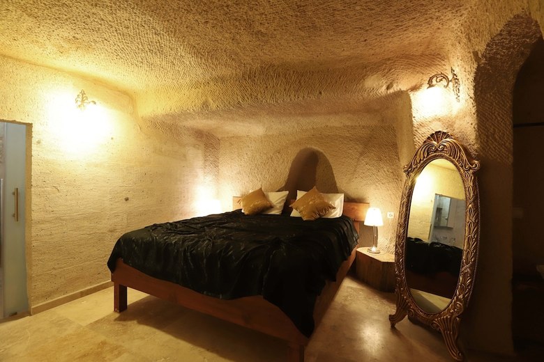Tabal Cave Hotel