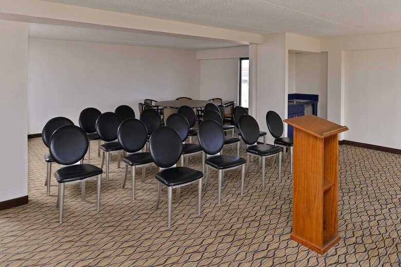 Hotel Quality Inn & Suites