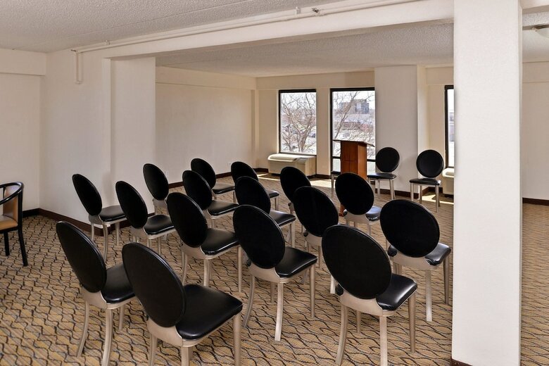 Hotel Quality Inn & Suites