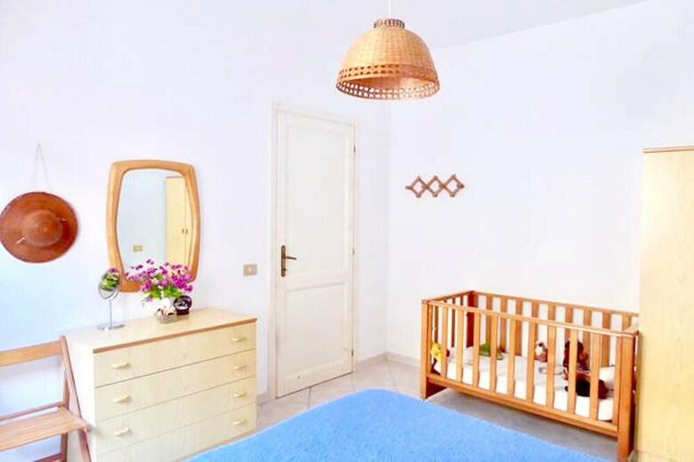 Apartment With 3 Bedrooms In Cala Gonone