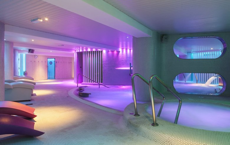 Hotel Ambassador II