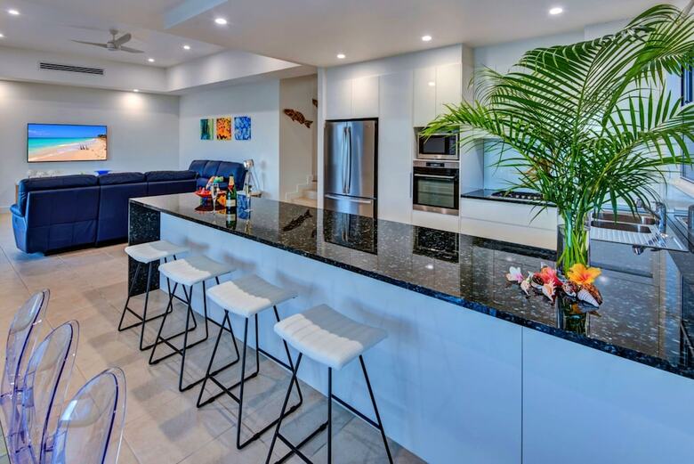 New La Bella Waters 1 Wide Ocean Views