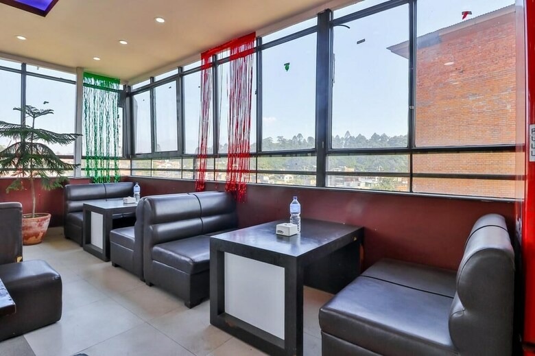 Oyo 707 Hotel Lemon Tree