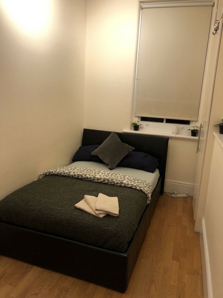 3 Bedroom Apartments Wells Street