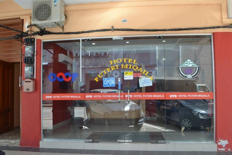 Oyo 89691 Hotel Puteri Miqaila