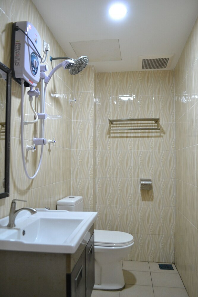 Oyo 89691 Hotel Puteri Miqaila