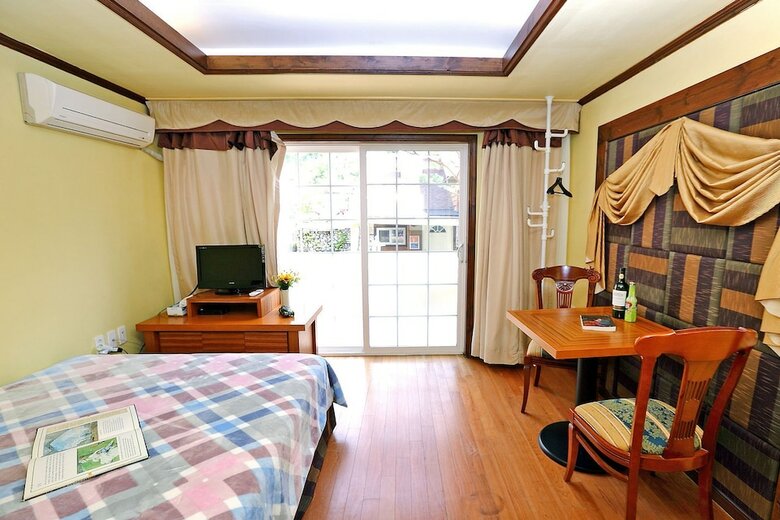 Bench House Pension