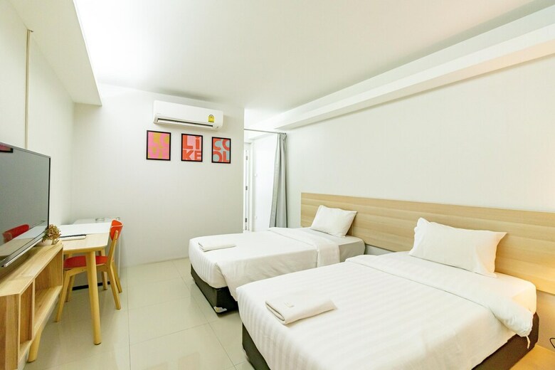 Your Place Hotel