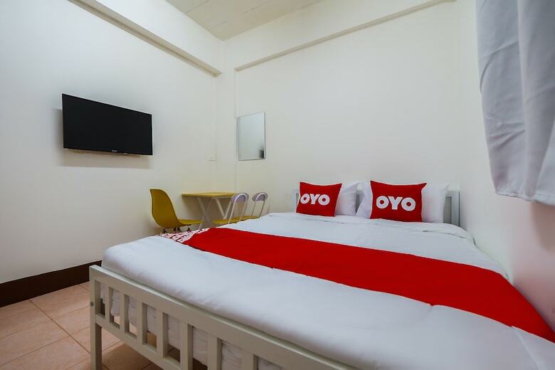 Hotel Oyo 558 Green Room Bangkapi