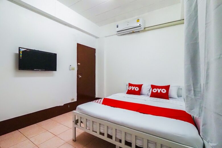 Hotel Oyo 558 Green Room Bangkapi