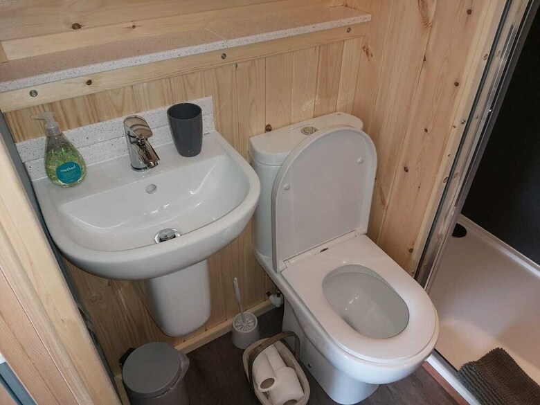 Cabana Orchard Glamping -willow Pod