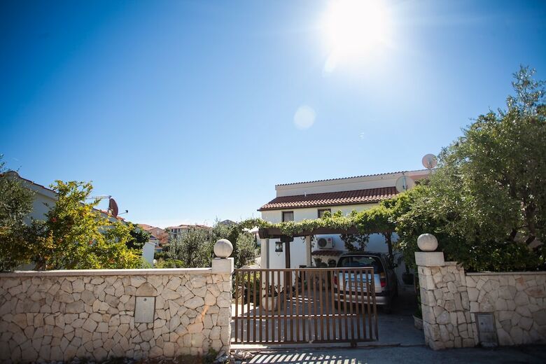 Sevid Holiday Homes