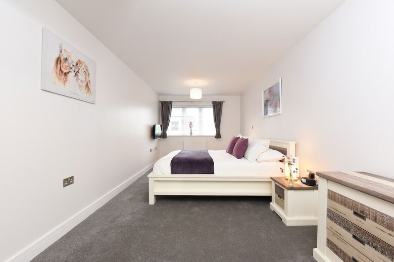 Yaa Luxury Apartments - Queens Road