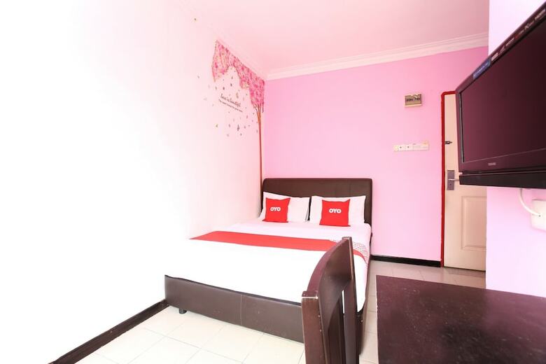 Oyo 89738 1st Inn Hotel Glenmarie