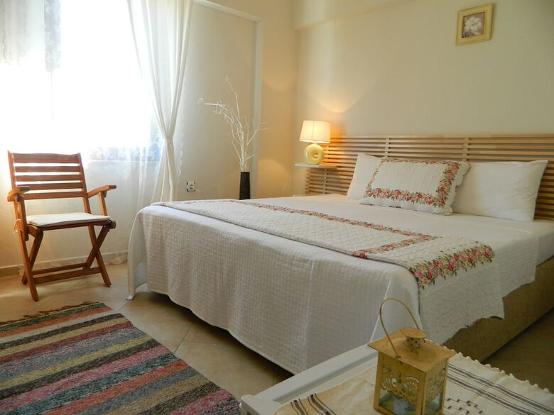 Bed & Breakfast Ege Han Otel