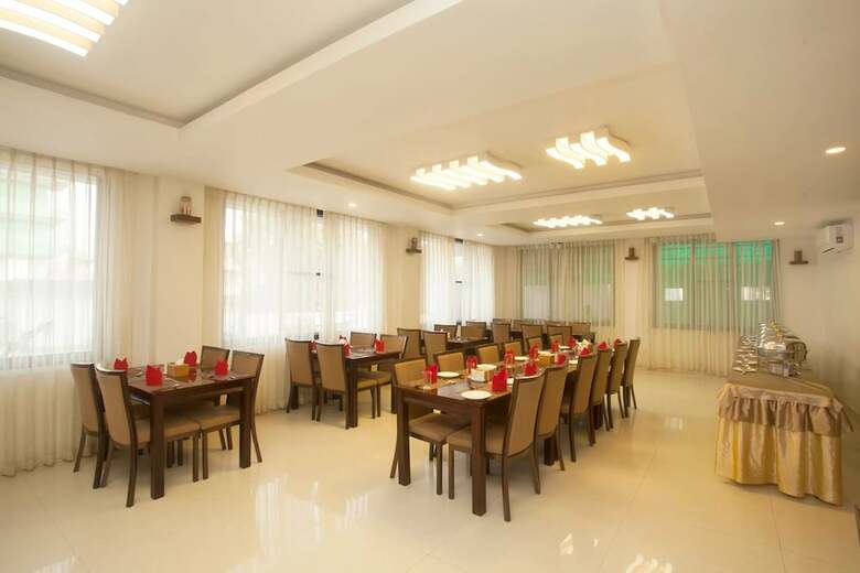 Capital O 686 Hotel Mala Inn