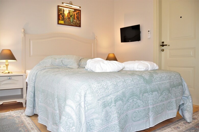 Emil House Apart Hotel