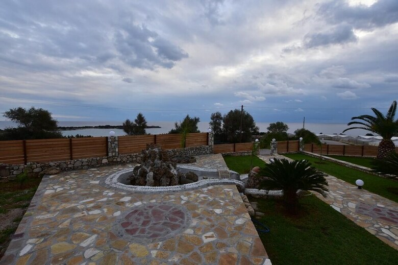 Flisvos Villa