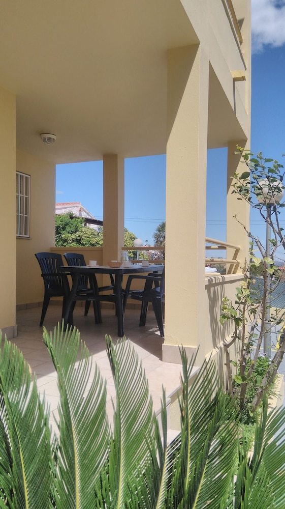 Apartamentos Ap Costas Mercuri
