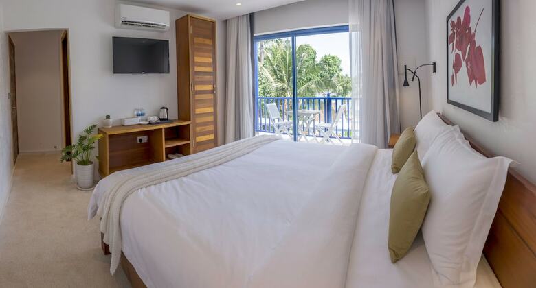 Hotel The B Resort
