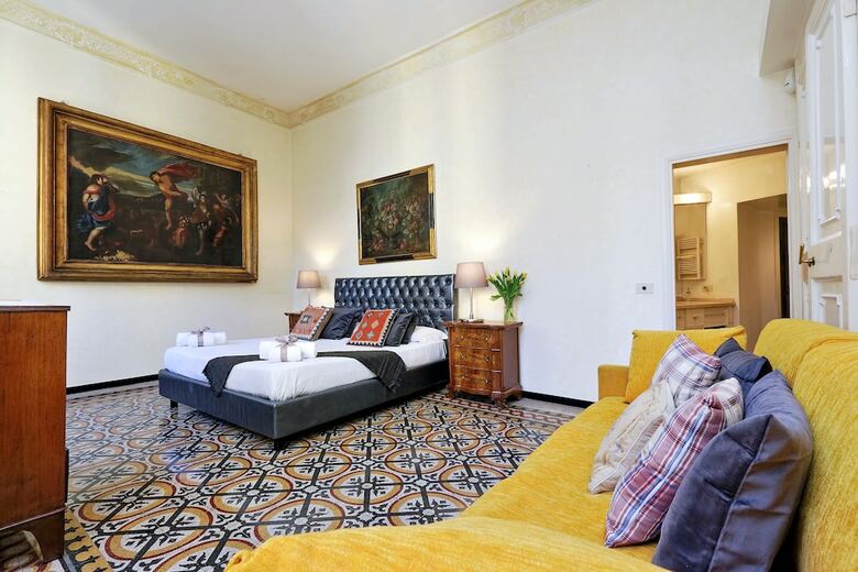 Three Bedrooms Spagna Apartment
