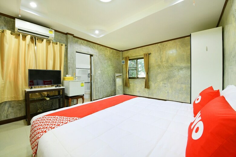 Hotel Oyo Ruenkanthima Resort