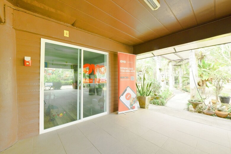 Hotel Oyo Ruenkanthima Resort