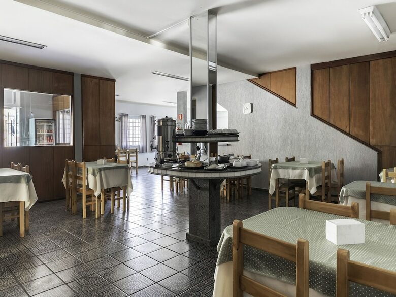 Oyo Hotel Dos Nobres