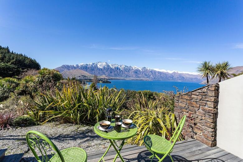 Alpine Gold With Incredible Lake Views Spa