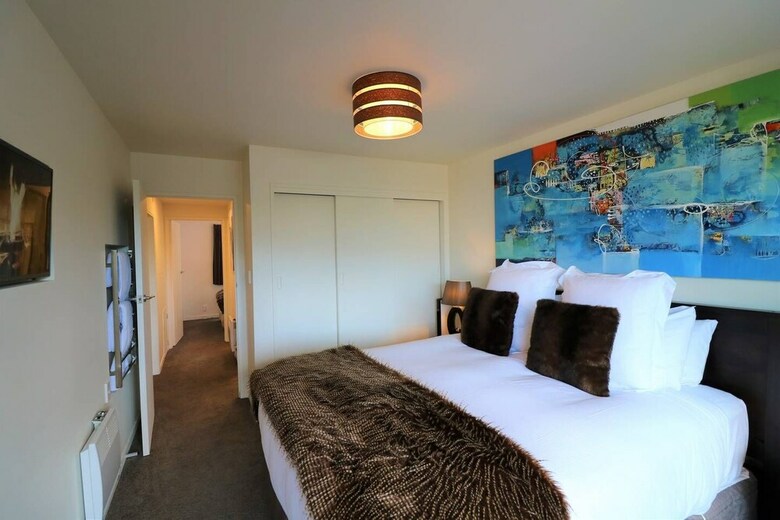 Spacious Lake View Townhouse Unbelievable Spa