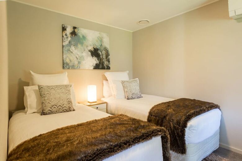 Large Distinctive And Spacious Family Home