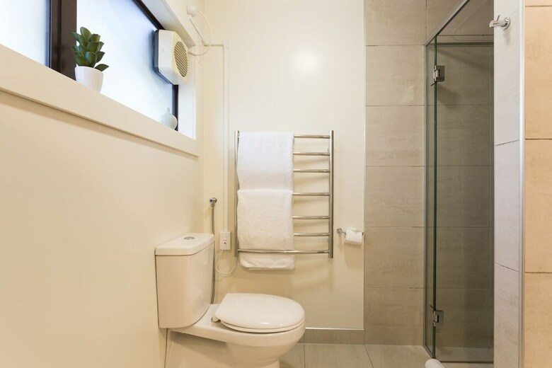 Large Distinctive And Spacious Family Home